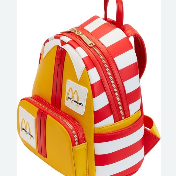 Lounge-fly & McDonalds Presents Ronald McDonald™ - Picture 8 of 15